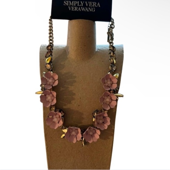 Simply Vera Wang 3D Pink Flower Rhinestone Statement Necklace NWT - Picture 2 of 6